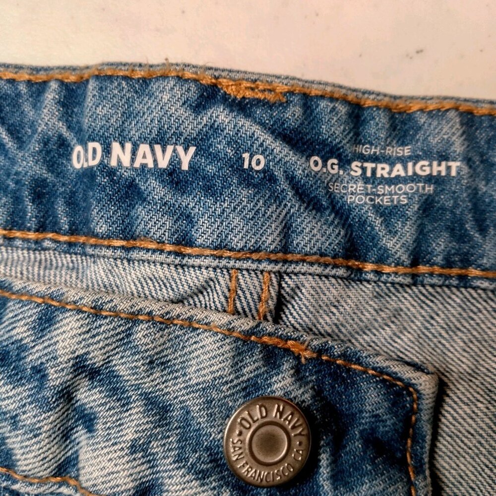 Old Navy Jean Shorts Women 10 OG Straight Light Wash Denim Distressed Button Fly - Picture 3 of 15